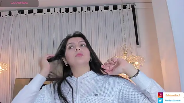 Snapshot of DahianaLincoln chatting on 02.01.25 DahianaLincoln online show from 02.01.25