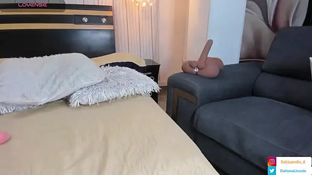 Snapshot of DahianaLincoln chatting on 02.01.25 DahianaLincoln online show from 02.01.25