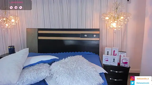 Snapshot of DahianaLincoln chatting on 02.09.25 DahianaLincoln online show from 02.09.25