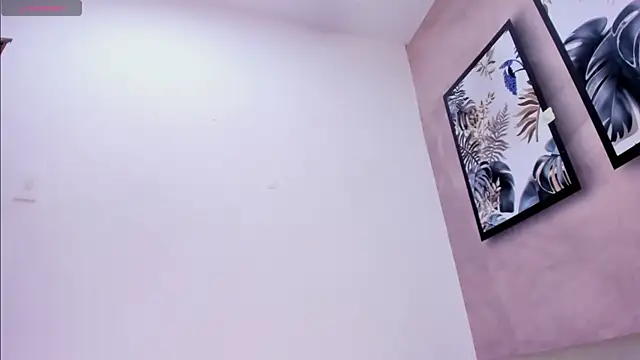 Snapshot of DahianaLincoln chatting on 10.02.25 DahianaLincoln online show from 10.02.25