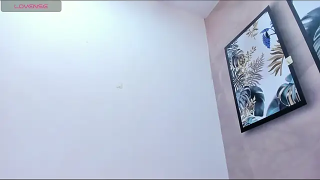 Snapshot of DahianaLincoln chatting on 11.04.25 DahianaLincoln online show from 11.04.25