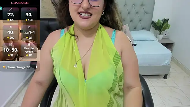 Snapshot of niraksil chatting on 01.22.25 niraksil online show from 01.22.25