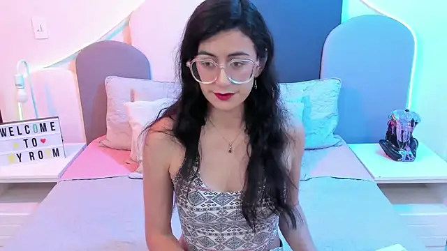 SophieGomez22 online show from 03.10.25