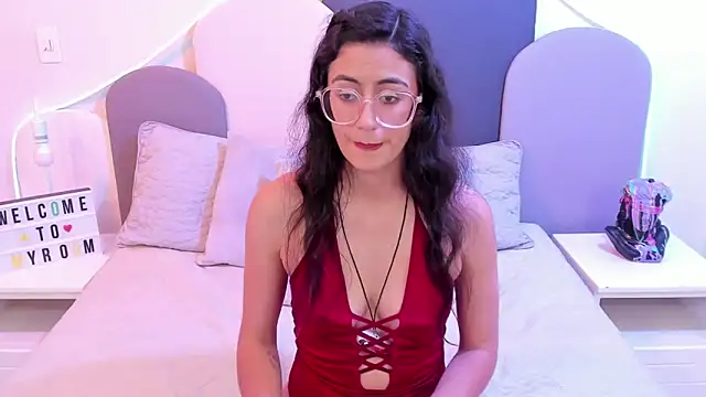 SophieGomez22 online show from 03.21.25