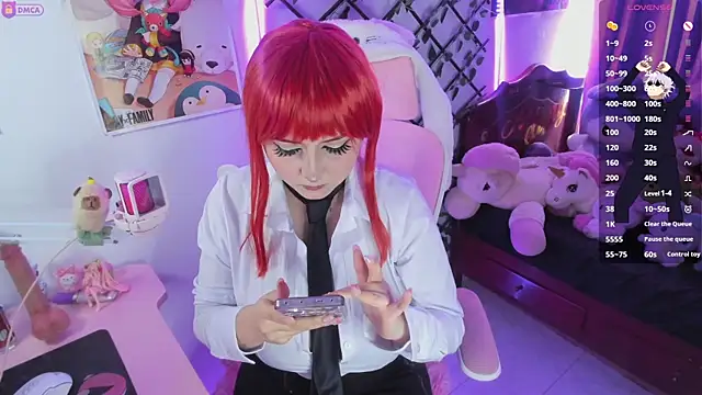 Snapshot of MaddyFooxx chatting on 10.31.25 MaddyFooxx online show from 10.31.25