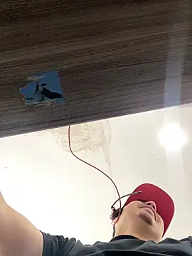 Snapshot of DanielGomez9 chatting on 01.28.25 DanielGomez9 online show from 01.28.25