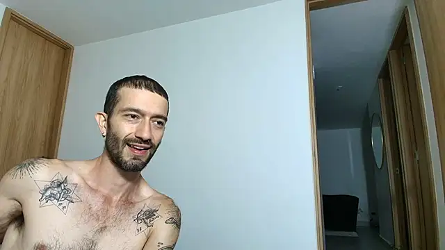 Snapshot of ALEJANDRO_BIGCOCK chatting on 06.06.26 ALEJANDRO BIGCOCK online show from 06.06.26