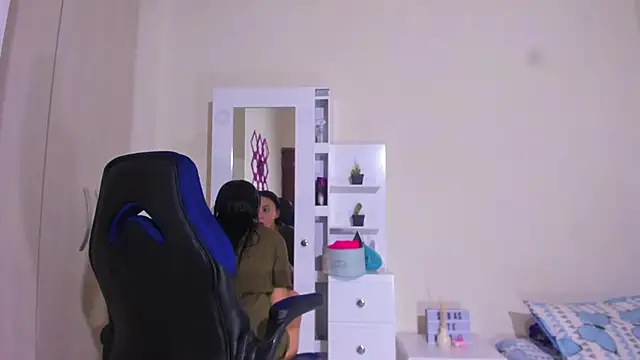 Snapshot of anny_vittar chatting on 02.08.25 anny vittar online show from 02.08.25