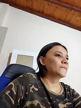 Snapshot of anny_vittar chatting on 09.16.25 anny vittar online show from 09.16.25