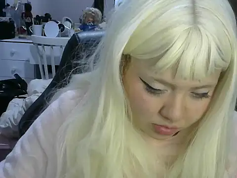 RuthBunny online show from 08.08.26