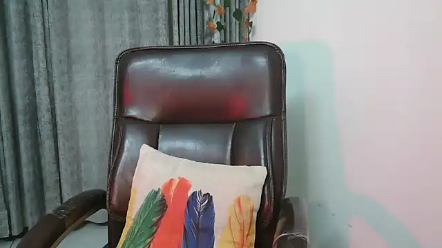 urvashihott online show from 01.25.25