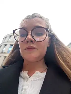 Snapshot of Holy_Tereza chatting on 03.08.25 Holy Tereza online show from 03.08.25