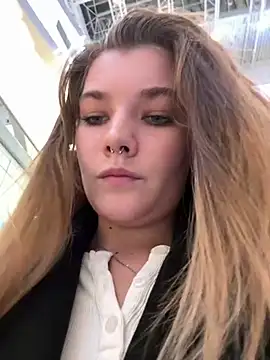 Snapshot of Holy_Tereza chatting on 03.19.25 Holy Tereza online show from 03.19.25