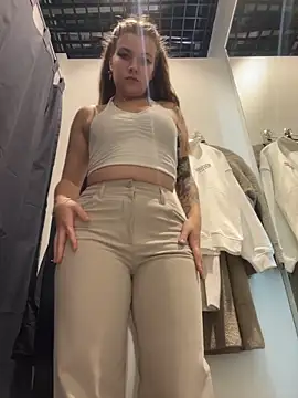 Snapshot of Holy_Tereza chatting on 11.07.25 Holy Tereza online show from 11.07.25