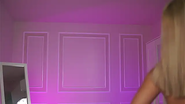 Snapshot of EvaZane chatting on 01.09.26 EvaZane online show from 01.09.26