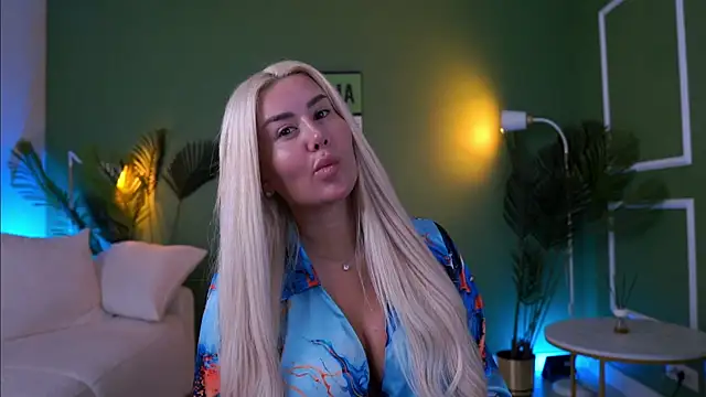 EvaZane online show from 05.17.26