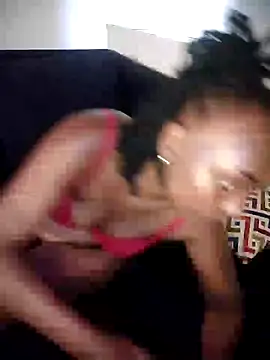 Snapshot of KikiLovesD chatting on 01.09.25 KikiLovesD online show from 01.09.25