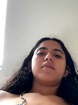 Snapshot of ViolettaSummer chatting on 11.30.25 ViolettaSummer online show from 11.30.25