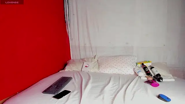 Lorena Hawkins online show from 03.29.26