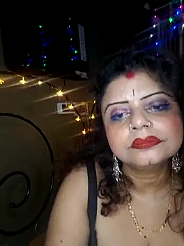 Snapshot of Maaya66 chatting on 01.15.25 Maaya66 online show from 01.15.25