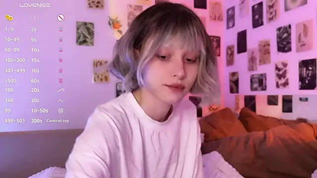 Snapshot of yourconcept chatting on 12.18.24 yourconcept online show from 12.18.24