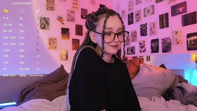 Snapshot of yourconcept chatting on 12.30.24 yourconcept online show from 12.30.24