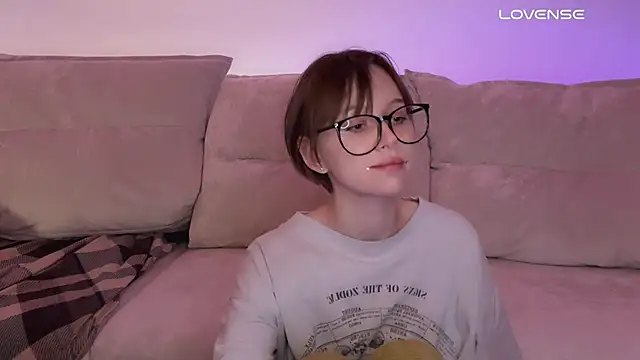 Snapshot of yourconcept chatting on 11.25.25 yourconcept online show from 11.25.25