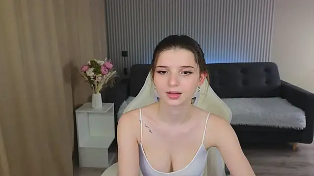 sofia  home online show from 11.02.25