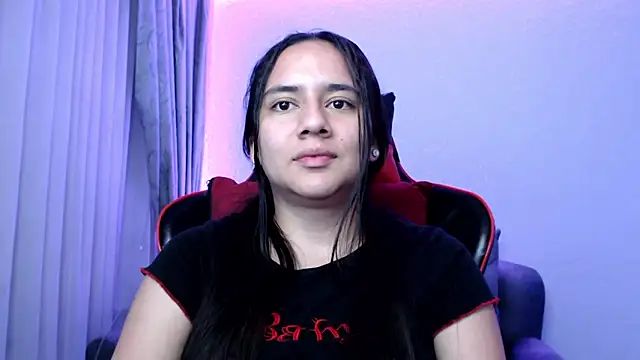 Snapshot of Lexyevans chatting on 12.26.24 Lexyevans online show from 12.26.24