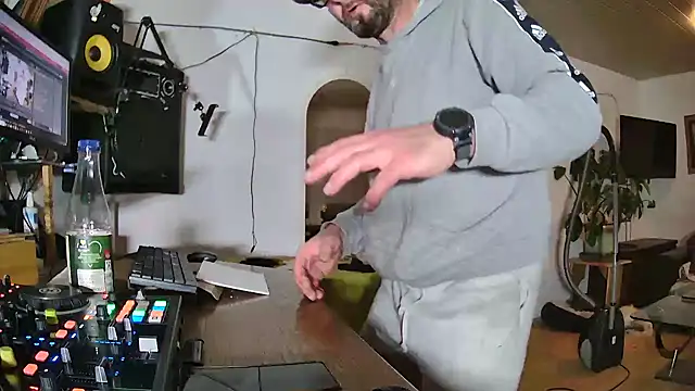 Snapshot of rosaeichel chatting on 02.06.26 rosaeichel online show from 02.06.26