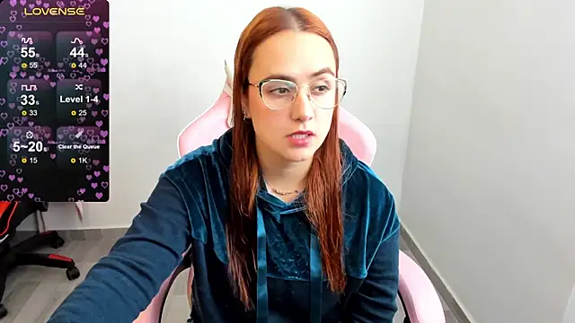 Snapshot of maryluna95 chatting on 01.06.25 maryluna95 online show from 01.06.25