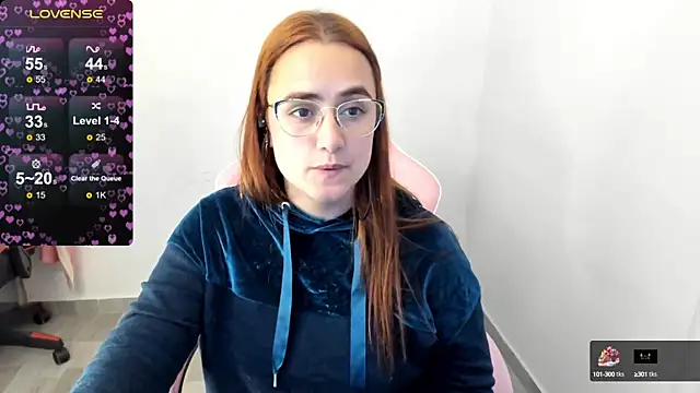 Snapshot of maryluna95 chatting on 01.07.25 maryluna95 online show from 01.07.25