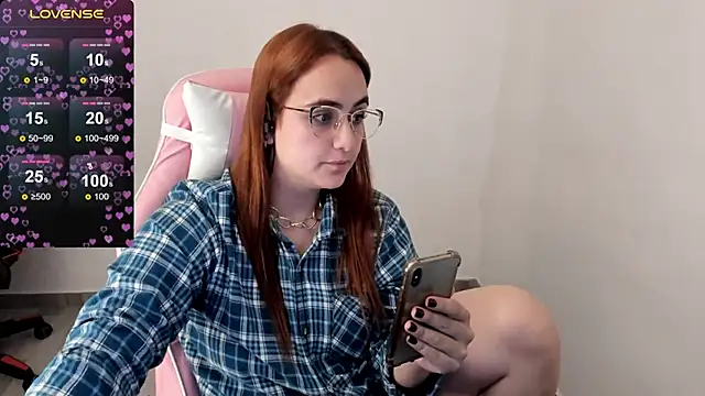 Snapshot of maryluna95 chatting on 01.23.25 maryluna95 online show from 01.23.25