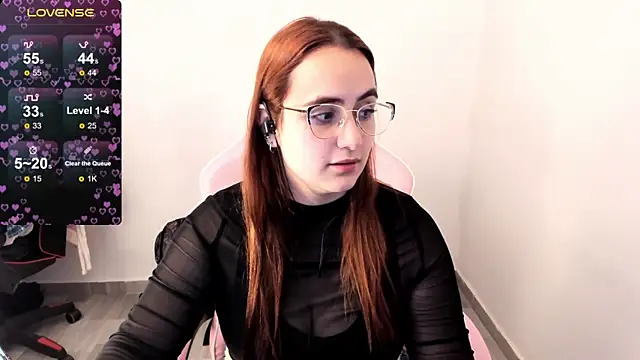 Snapshot of maryluna95 chatting on 01.29.25 maryluna95 online show from 01.29.25