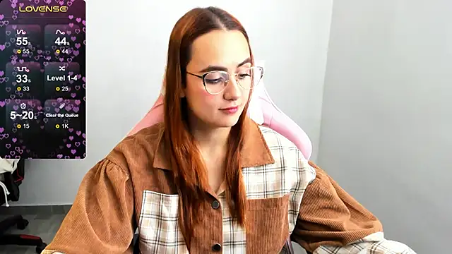 Snapshot of maryluna95 chatting on 02.06.25 maryluna95 online show from 02.06.25