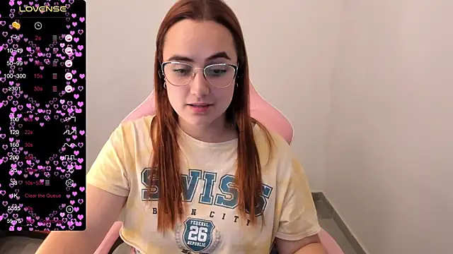 Snapshot of maryluna95 chatting on 02.27.25 maryluna95 online show from 02.27.25