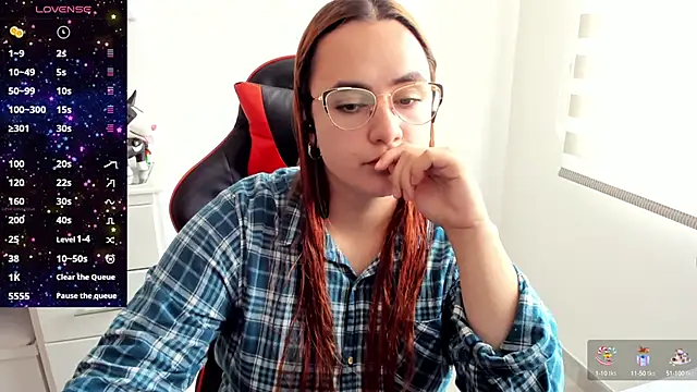 Snapshot of maryluna95 chatting on 09.16.25 maryluna95 online show from 09.16.25