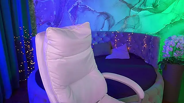 CoolTatis online show from 09.30.25