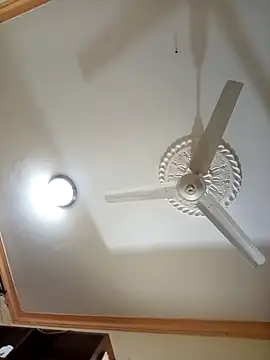 Snapshot of zainabsmile chatting on 10.27.25 zainabsmile online show from 10.27.25