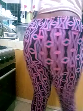 Snapshot of zainabsmile chatting on 11.03.25 zainabsmile online show from 11.03.25