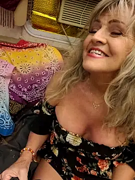 annika lately online show from 04.08.26