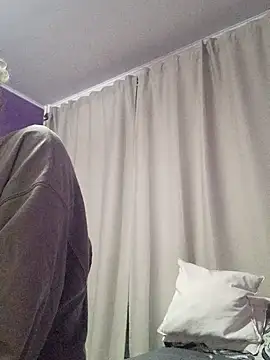 BritneyHudson online show from 11.26.25