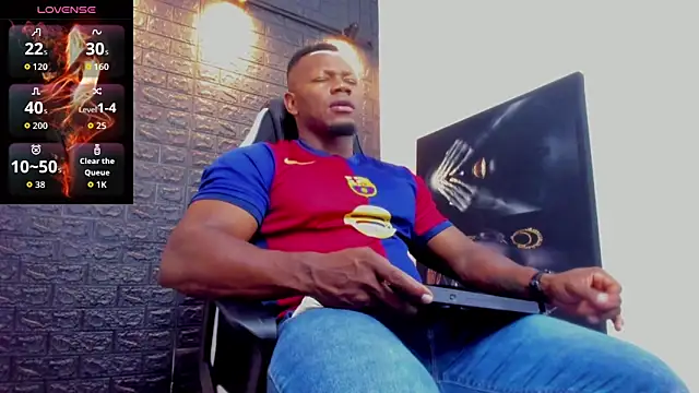 Snapshot of tommike chatting on 02.23.26 tommike online show from 02.23.26