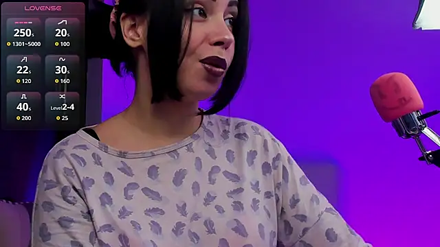 Snapshot of RitaSonnet chatting on 11.15.25 RitaSonnet online show from 11.15.25