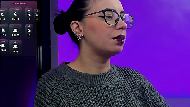 Snapshot of RitaSonnet chatting on 11.26.25 RitaSonnet online show from 11.26.25