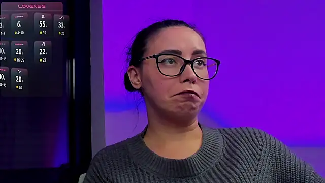 Snapshot of RitaSonnet chatting on 11.27.25 RitaSonnet online show from 11.27.25