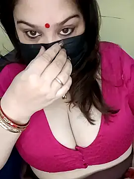 Snapshot of Rupaleesexy chatting on 01.14.25 Rupaleesexy online show from 01.14.25