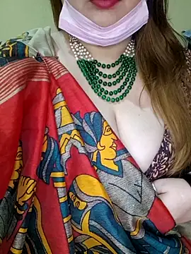 Snapshot of Rupaleesexy chatting on 11.12.25 Rupaleesexy online show from 11.12.25