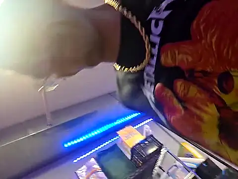 Hatchetwound6969 online show from 04.16.26