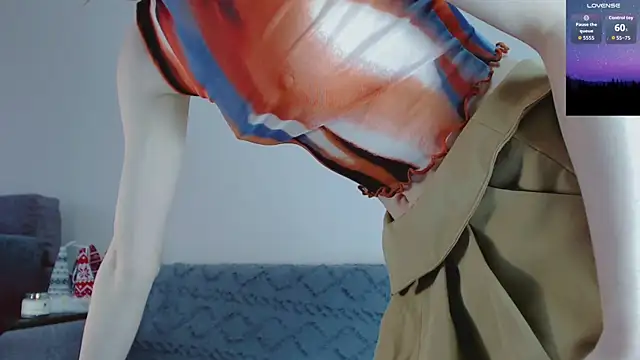 Amina Barbarian online show from 01.10.26